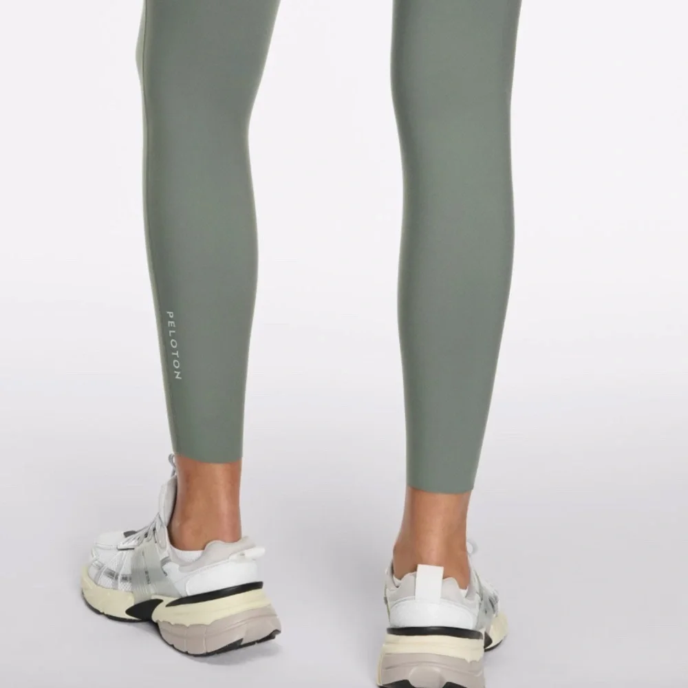 Peloton Cadent High Rise Pocket Legging - Picture 7 of 8